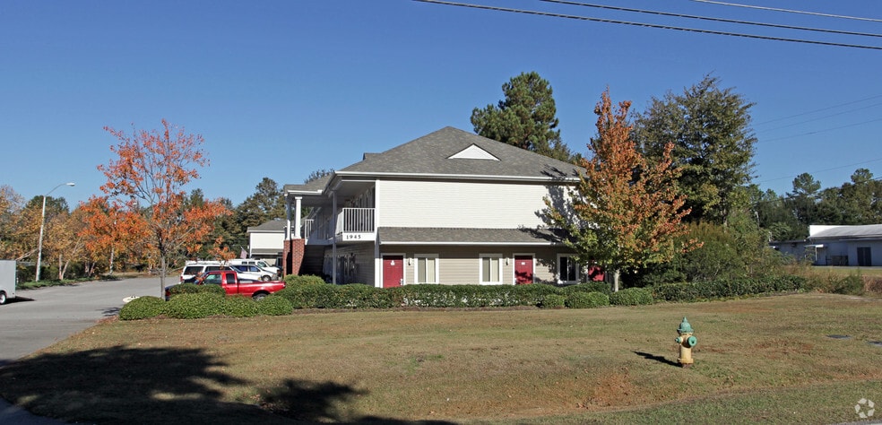 More Photos Of 1945 Gion St, Sumter Hotel For Sale