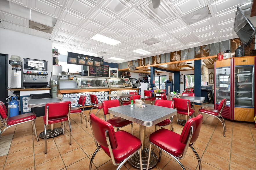 More Photos Of 23064 Harbor View Rd, Port Charlotte Warehouse For Sale