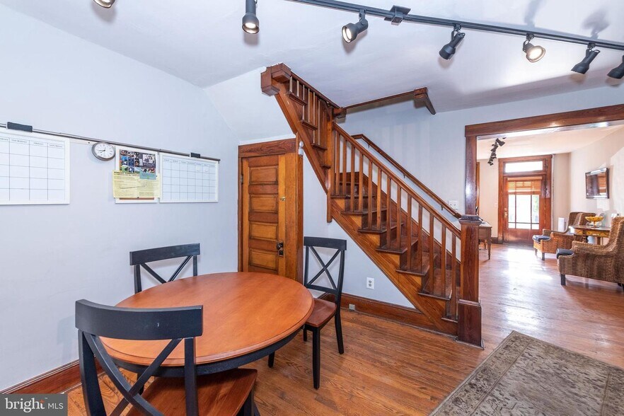 More Photos Of 233 W Patrick St, Frederick Office For Sale
