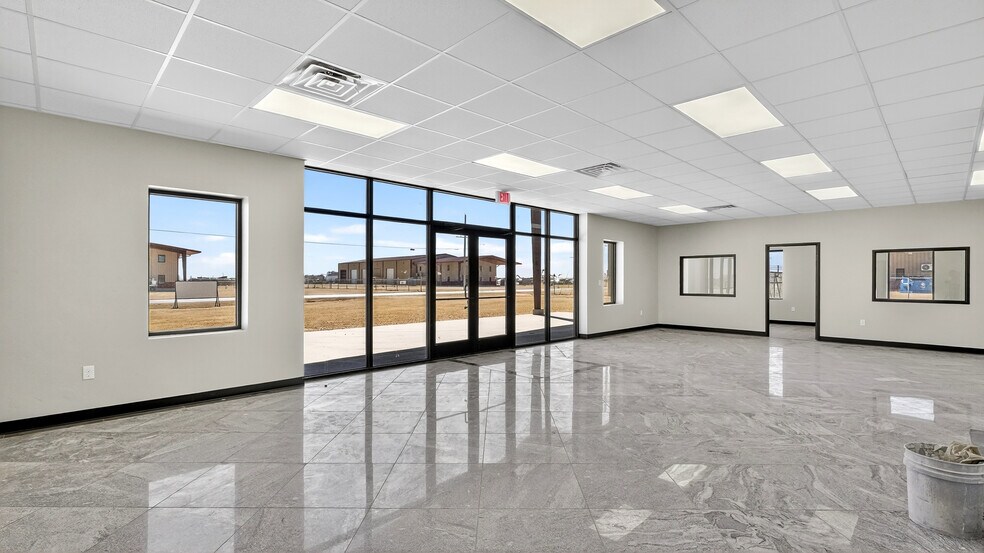 More Photos Of 16510 W Basin St, Odessa Warehouse For Sale