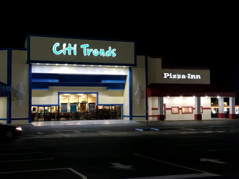 More Photos Of 1711-1725 Knight Ave, Waycross Unknown For Lease