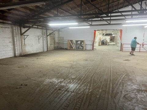 More Photos Of 440 Frankston St, Jacksonville Warehouse For Sale