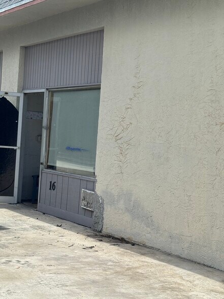 More Photos Of 1562 SE Village Green Dr, Port Saint Lucie Light Manufacturing For Lease