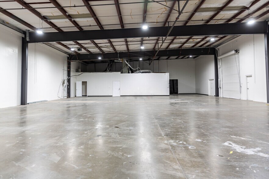 More Photos Of 3245 Swetzer Rd, Loomis Warehouse For Lease