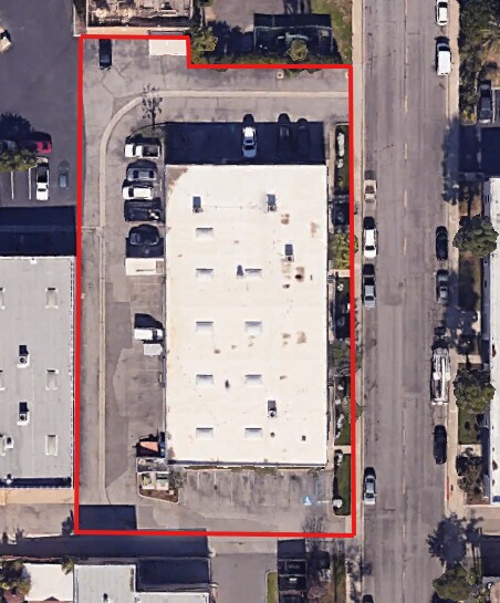 More Photos Of 1961-1977 Freeman Ave, Signal Hill Manufacturing For Lease