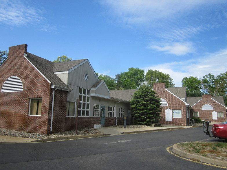 Primary Photo Of 65 Lacey Rd, Whiting Medical For Sale