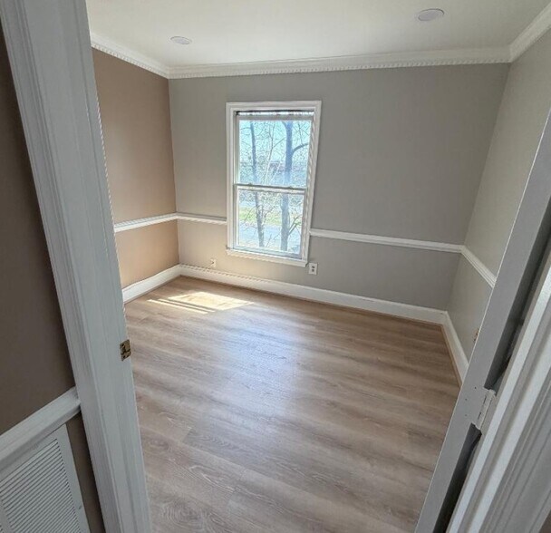 More Photos Of 45571-45595 Shepard Dr, Sterling Medical For Sale