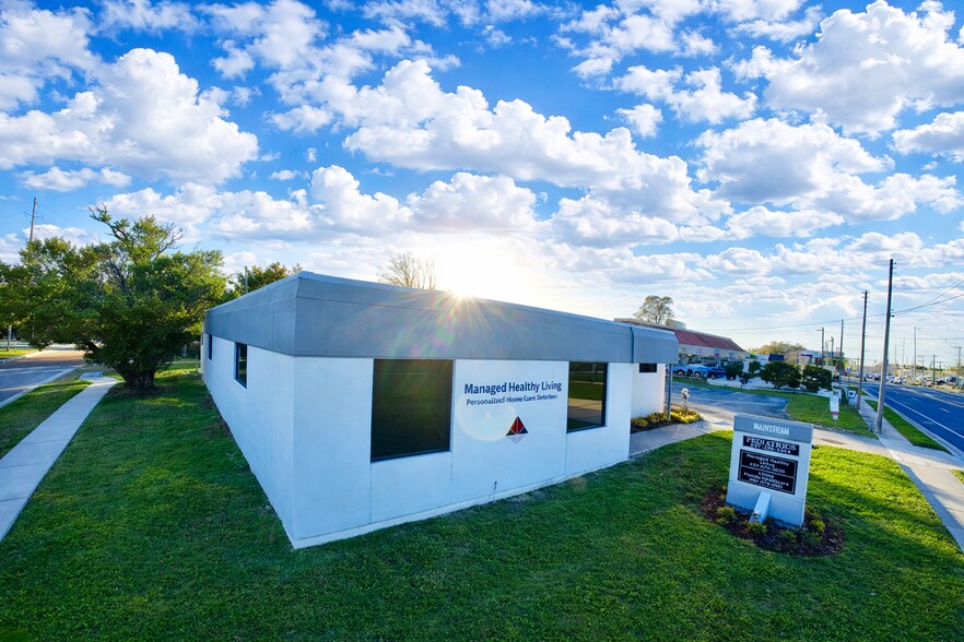 More Photos Of 4804 Edgewater Dr, Orlando Medical For Sale