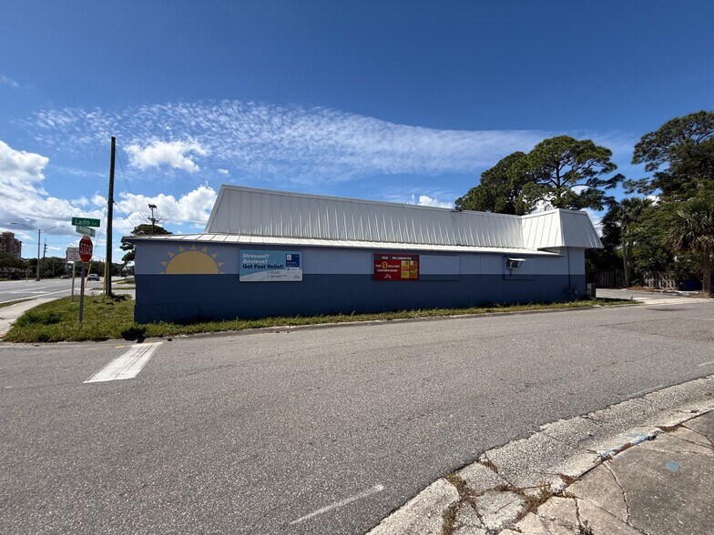 More Photos Of 2916 S Washington Ave, Titusville Freestanding For Sale
