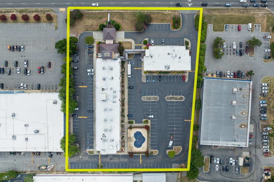 More Photos Of 1922 Skibo Rd, Fayetteville Hotel For Sale