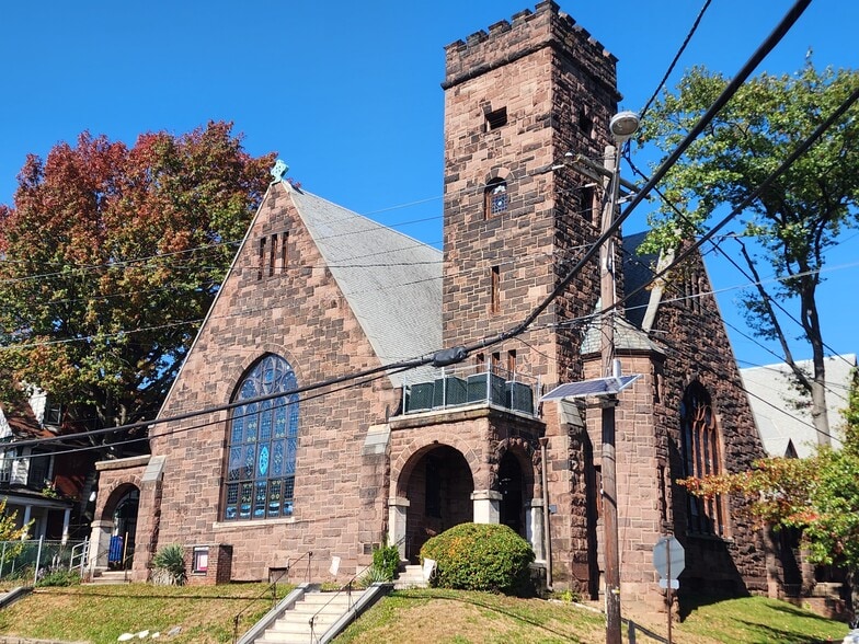 More Photos Of 433 Park Ave, Paterson Religious Facility For Sale