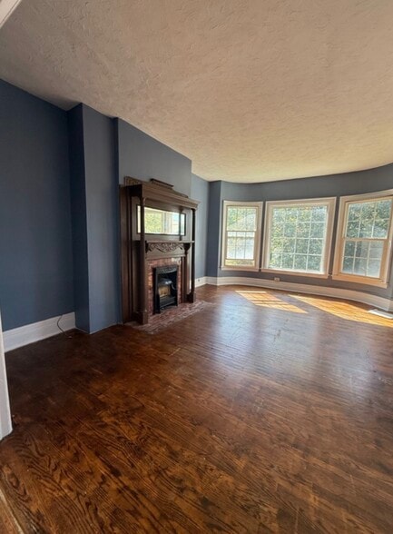 More Photos Of 247 W Utica St, Buffalo Apartments For Sale