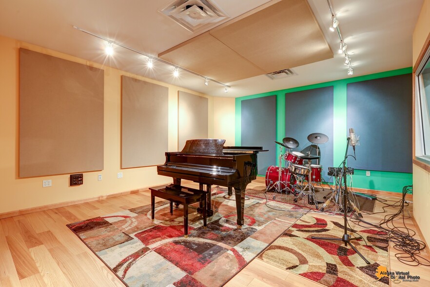 More Photos Of 1075 S Inner Springer Loop, Palmer Industrial For Sale