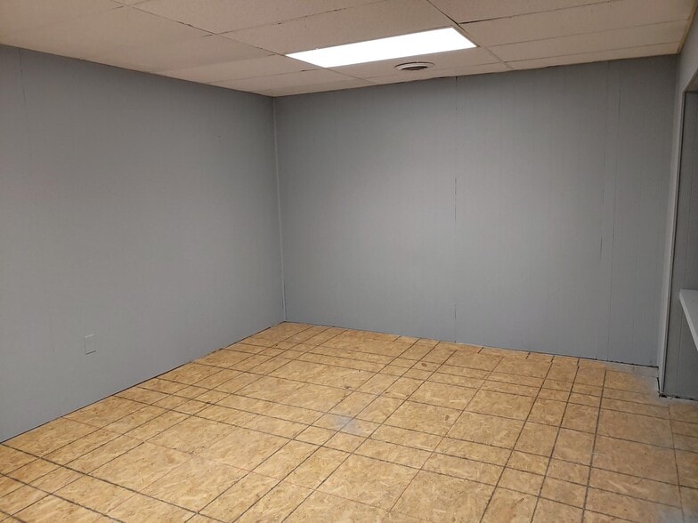 More Photos Of 270 South St, Woodruff Religious Facility For Lease