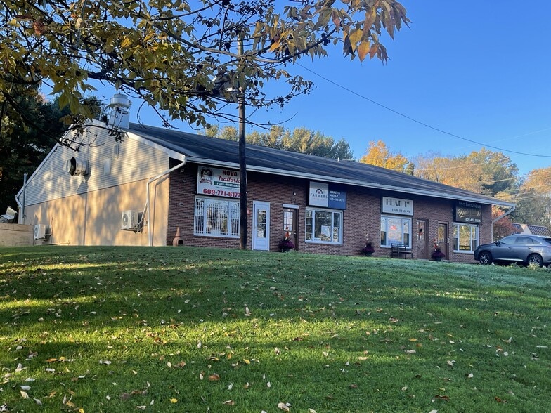 More Photos Of 1505 Parkway Ave, Ewing Storefront Retail Office For Sale