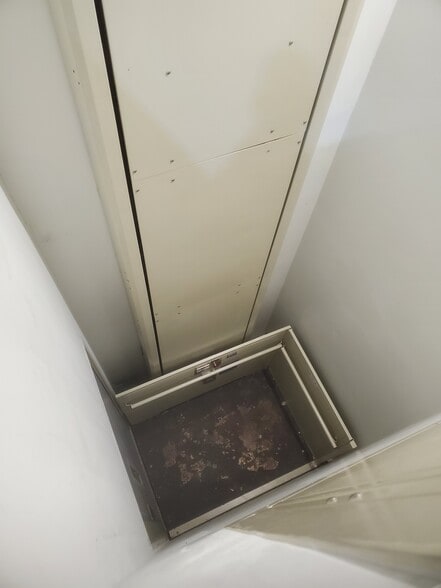 More Photos Of 315 S Grove Ave, Owatonna Schools For Sale
