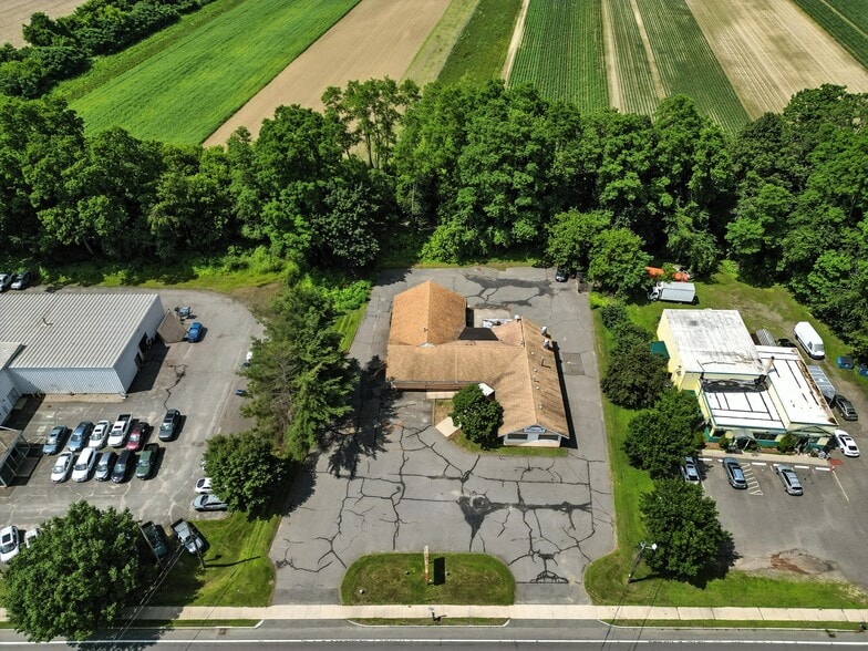 More Photos Of 48 Russell St, Hadley Restaurant For Lease