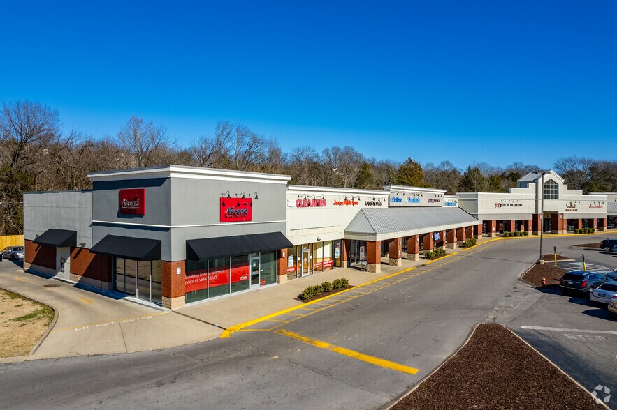 More Photos Of 5544 Old Hickory Blvd, Hermitage General Retail For Lease