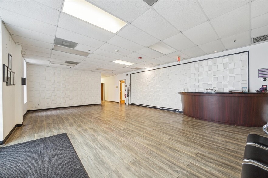 More Photos Of 10302 Mula Rd, Stafford Warehouse For Sale