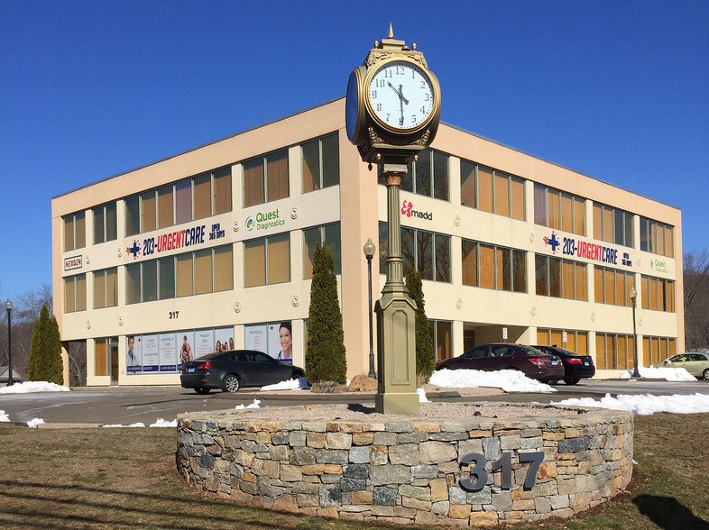 More Photos Of 317 Foxon Rd, East Haven Medical For Lease