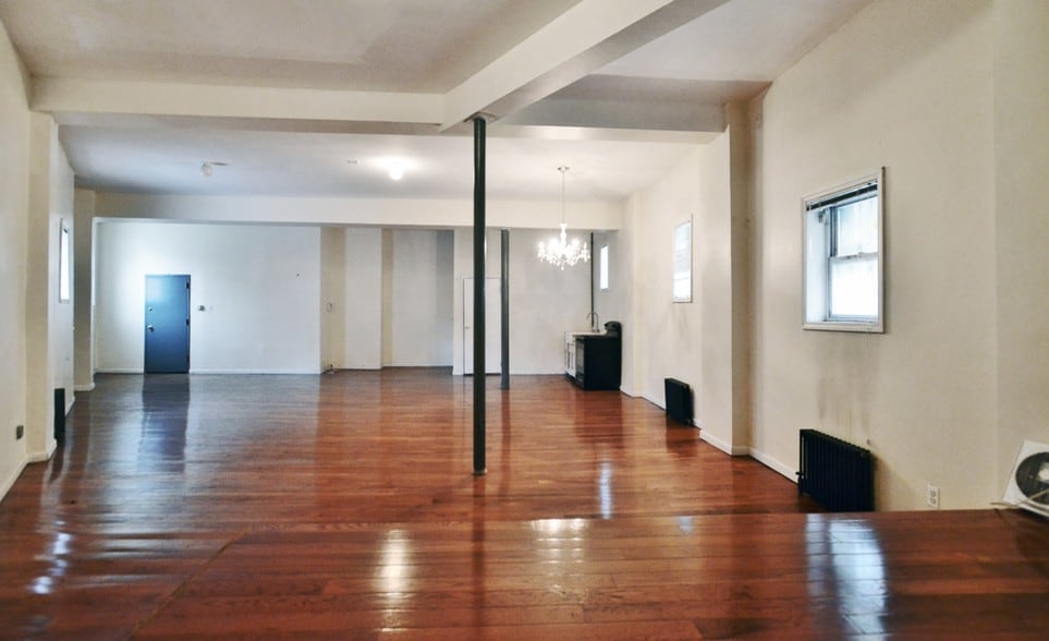 More Photos Of 373 S 1st St, Brooklyn Storefront Retail Office For Lease