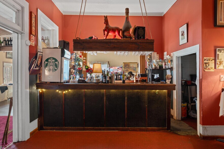 More Photos Of 607 Butts Mill Rd, Pine Mountain General Retail For Sale