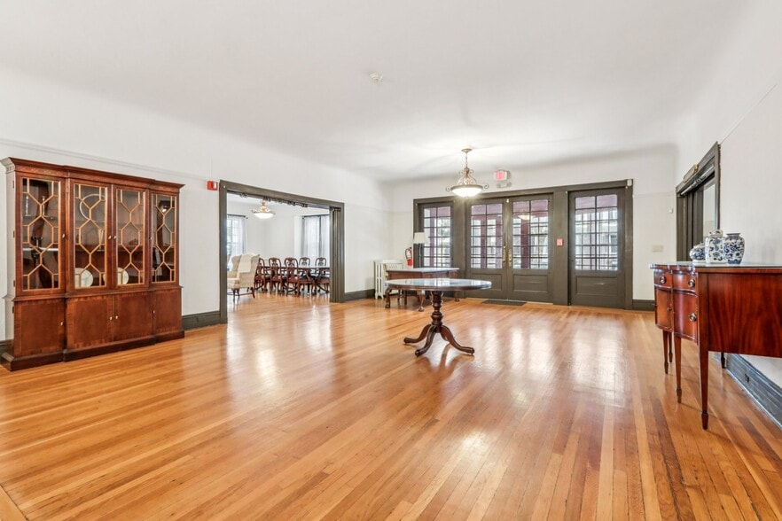 More Photos Of 375 Fairmount Ave, Jersey City Religious Facility For Sale