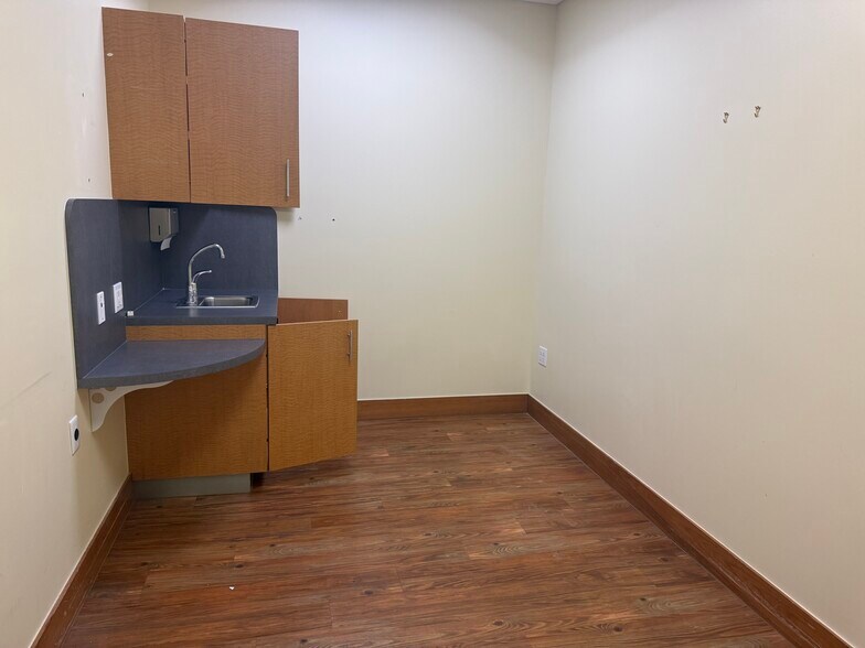 More Photos Of 3291 Woods Edge Pky, Bonita Springs Medical For Sale