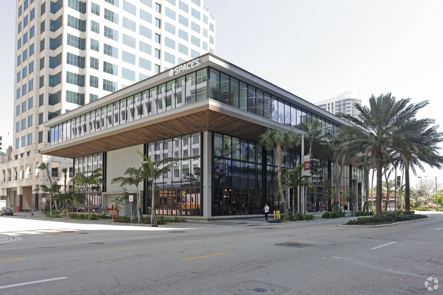 501 E Las Olas Blvd, Fort Lauderdale, FL 33301 Coworking Space