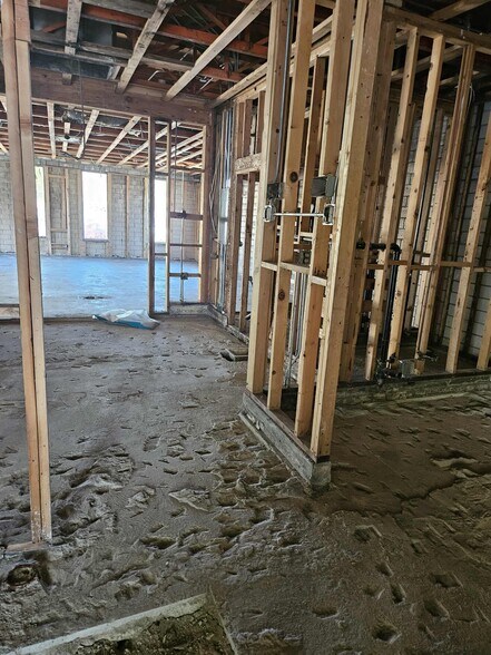 More Photos Of 1350 Main St, Susanville Restaurant For Sale