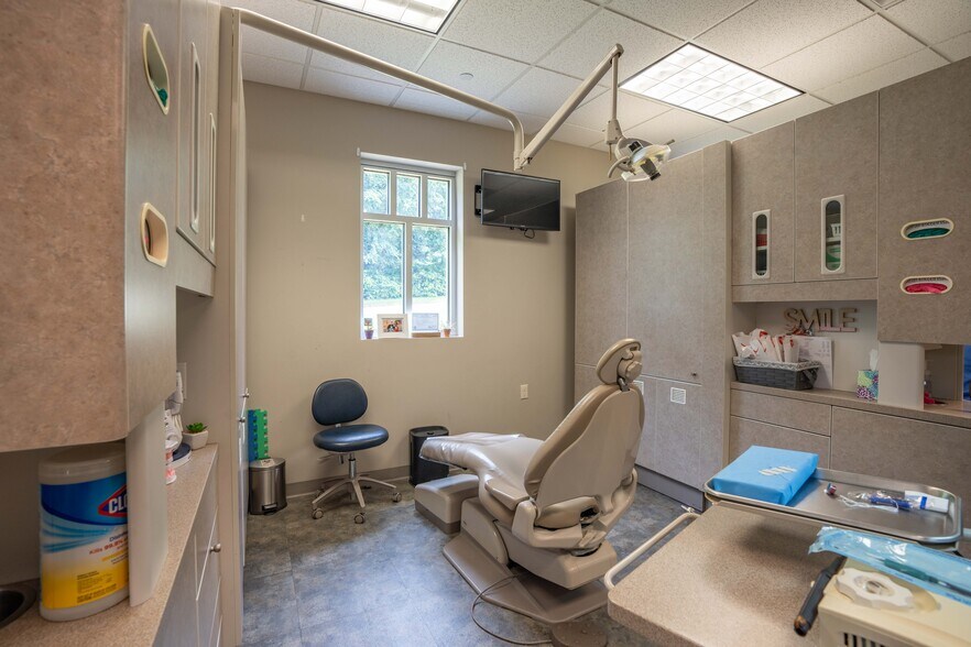 More Photos Of 1941 S Germantown Rd, Germantown Medical For Lease