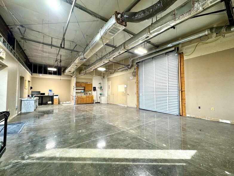 More Photos Of 3521 Antelope Ave, Kearney Manufacturing For Sale