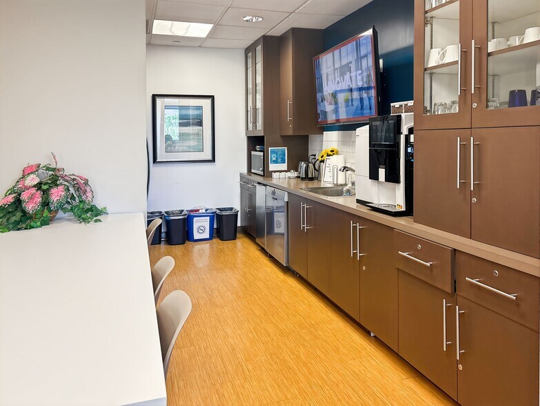 More Photos Of 4040 Civic Center Dr, San Rafael Coworking Space