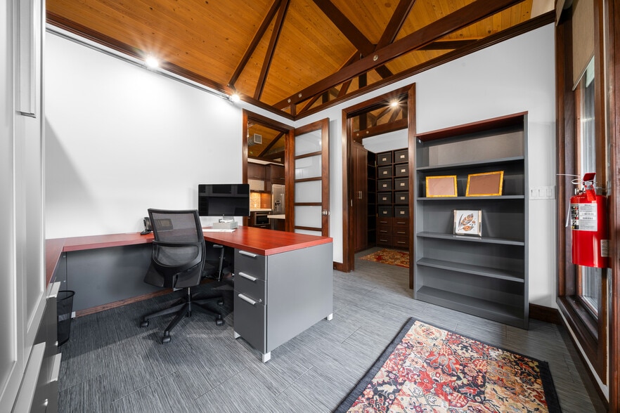 More Photos Of 5830 W Gulf To Lake Hwy, Crystal River Office For Sale