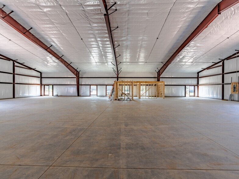 More Photos Of 258 Marlowe dr, Mills River Warehouse For Lease
