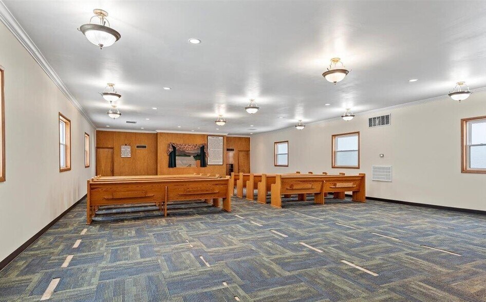 More Photos Of 110 W Main St, Pleasant Plains Religious Facility For Sale