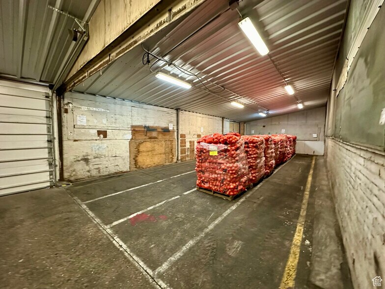 More Photos Of 848 S 2000 W, Syracuse Unknown For Lease