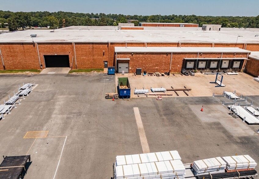 More Photos Of 2516 Industry Dr, Burlington Manufacturing For Lease