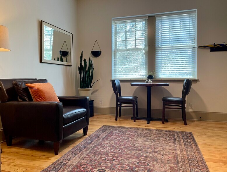 More Photos Of 5 Walnut St, Asheville Apartments For Sale