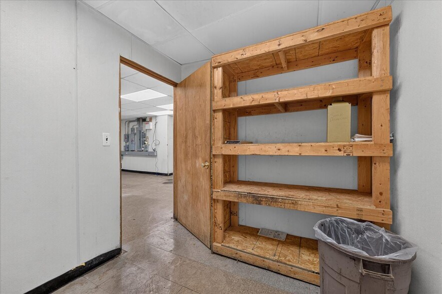 More Photos Of 26734 Michigan Ave, Inkster Freestanding For Sale