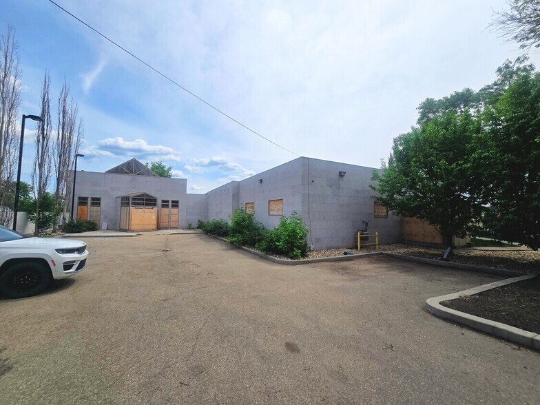 More Photos Of 10351 92 St NW, Edmonton Office For Sale