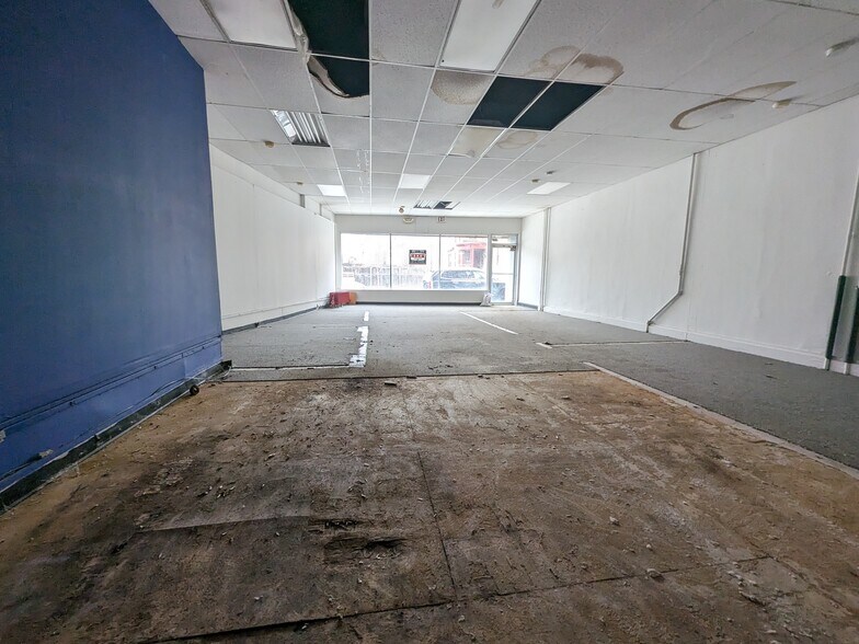 More Photos Of 139 Remsen St, Cohoes Storefront Retail Residential For Lease