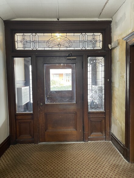 More Photos Of 5816 Callowhill St, Pittsburgh Apartments For Sale