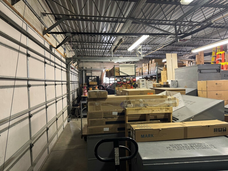 More Photos Of 5722 S Central Ave, Chicago Industrial For Sale