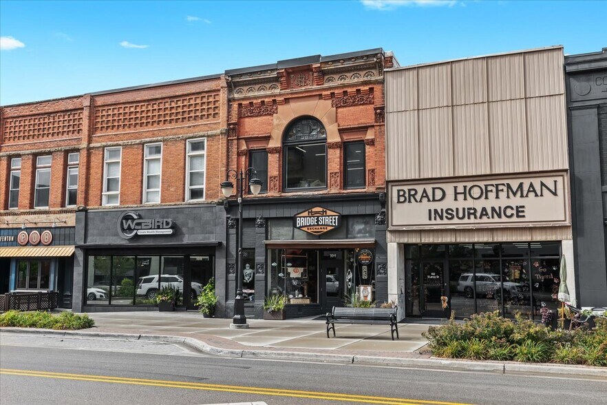 More Photos Of 104 S Leroy St, Fenton Storefront Retail Residential For Sale