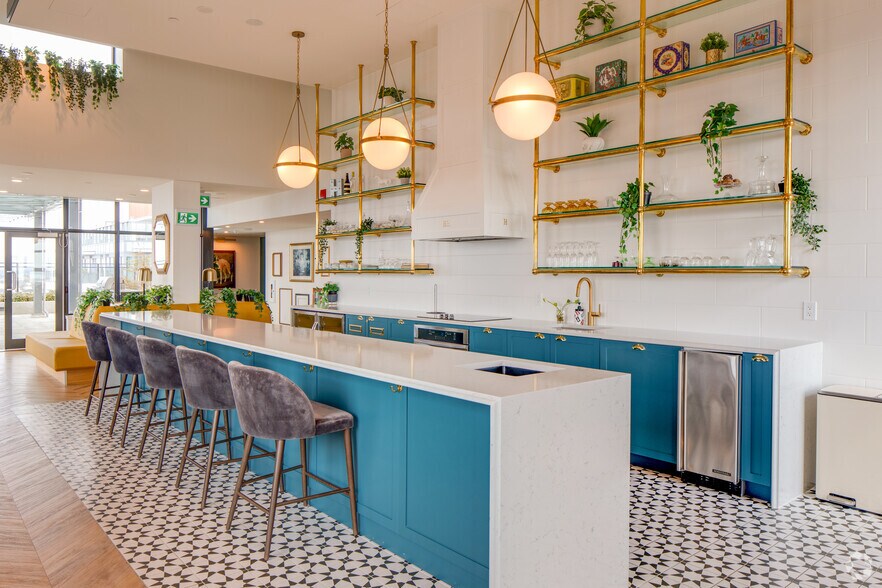 More Photos Of 1700 Blanshard St, Victoria Apartments For Lease