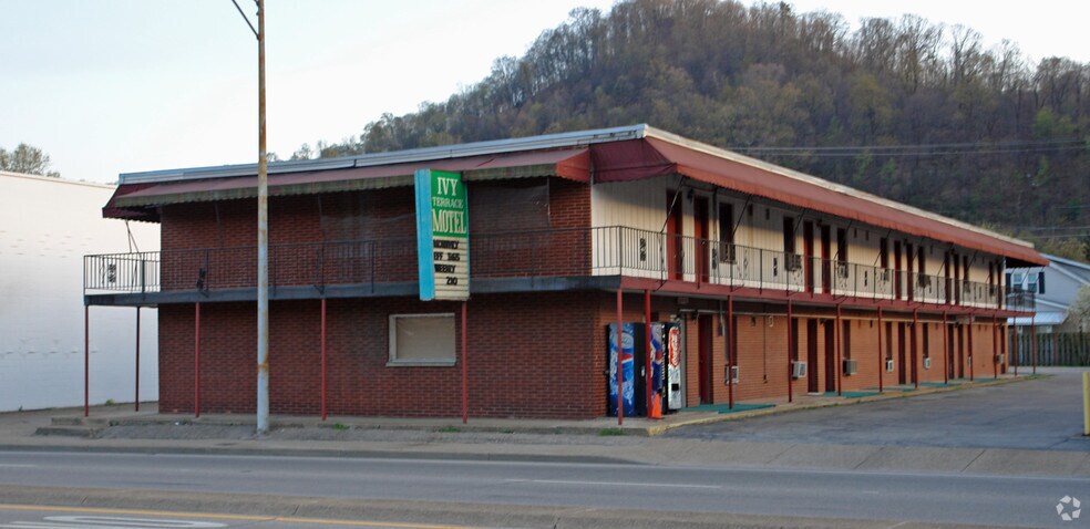 Primary Photo Of 5311 Maccorkle Ave SE, Charleston Hotel For Sale