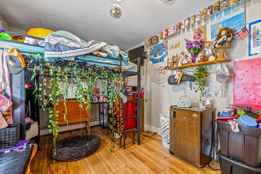 More Photos Of 7 Nason St, Sanford Apartments For Sale