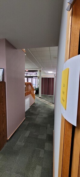 More Photos Of 100 Park Dr S, Great Falls Office For Lease