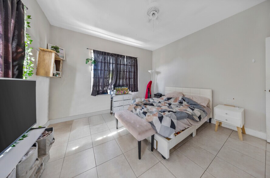 More Photos Of 1520 NW 1st St, Miami Apartments For Sale